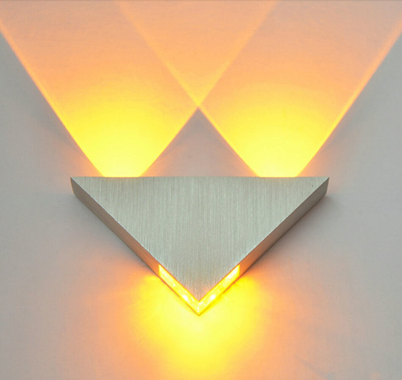 Aluminum Body Triangle Wall Light