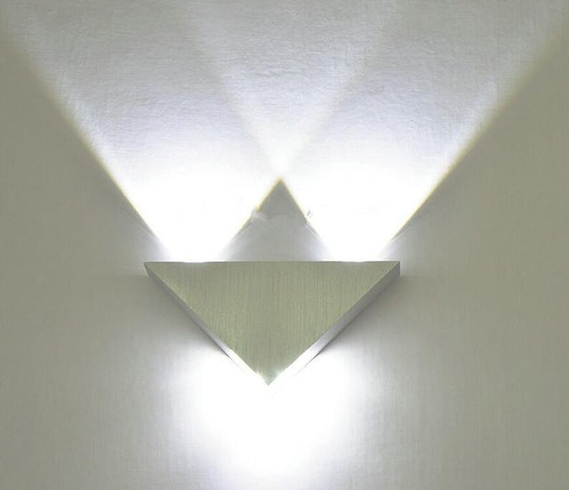 Aluminum Body Triangle Wall Light